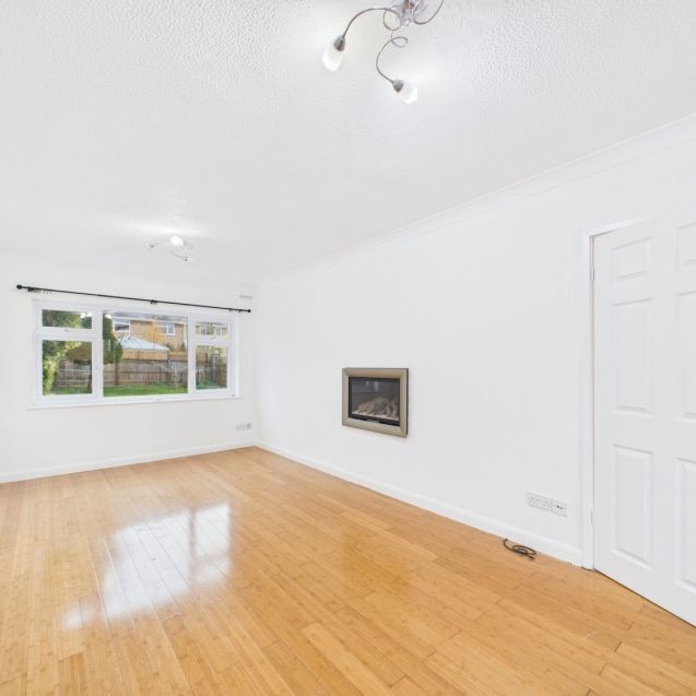 Hales Close, Cheltenham, Gloucestershire, GL52 - Photo 1