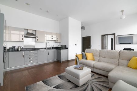 Stanley Kubrick Road, Denham, Uxbridge, UB9 5FH - Photo 5