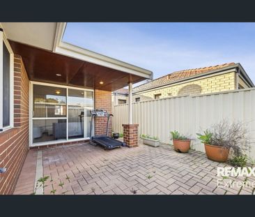 Low Maintenance 3x2 Villa in Central Armadale - Photo 4