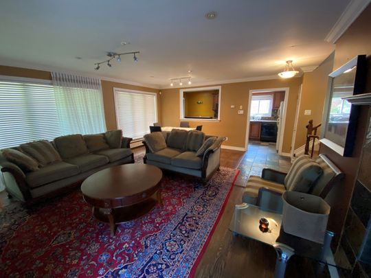 For Lease - 5 Abbotsfield Gate, Toronto, Ontario - Photo 1