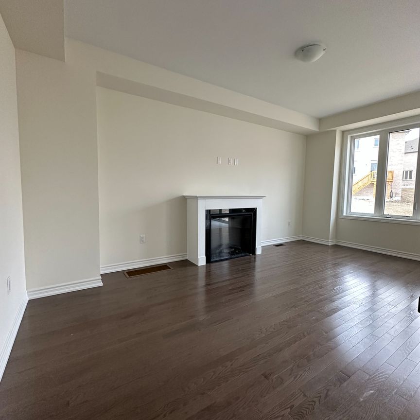 For Lease - 1242 Rexton Drive, Oshawa, Ontario - Photo 1