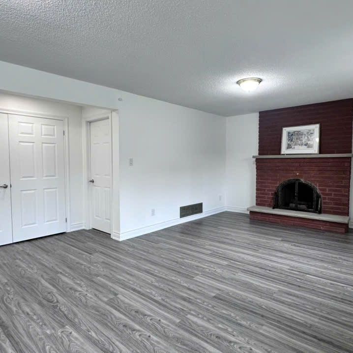 For Lease - 3137 Sunnyhill Drive Unit# Walkout Basement 3, Mississauga, Ontario - Photo 1