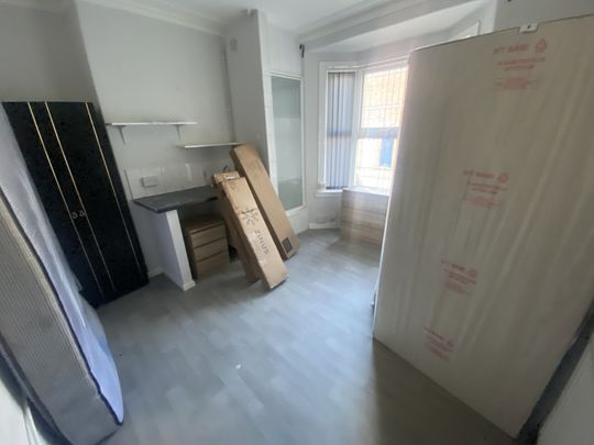 1 bed studio to rent Lewis Street, Walsall WS2 - Photo 1