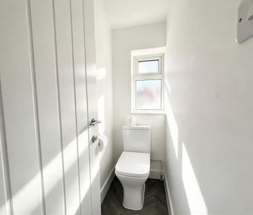 3 bedroom terraced house to rent - Photo 6