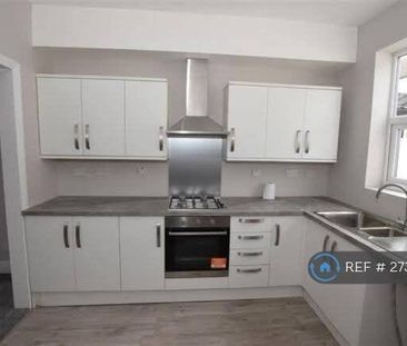 2 bedroom terraced house to rent - Photo 3