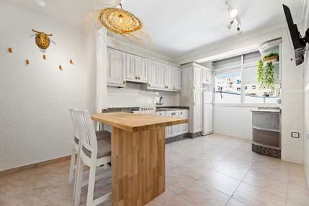 Carrer Lanzarote, Valencia, Valencian Community 46011 - Photo 2