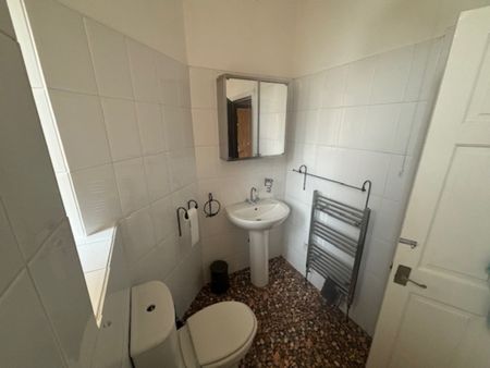 2 Bedroom Property To Rent - Photo 5