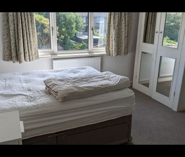 3 Bed Terraced House, Kenya Road, SE7 - Photo 6