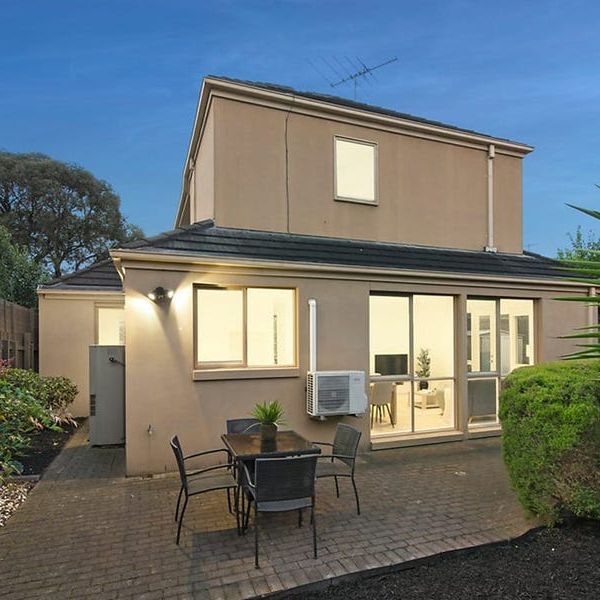 1B Woods St, Balwyn VIC 3103 - House For Rent | Domain - Photo 1
