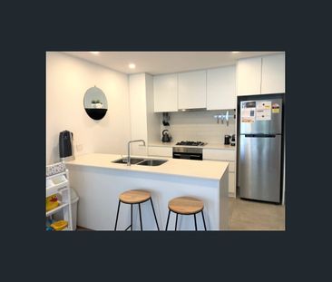 One Bedroom Apartment with huge courtyard + 1 Parking - Photo 5