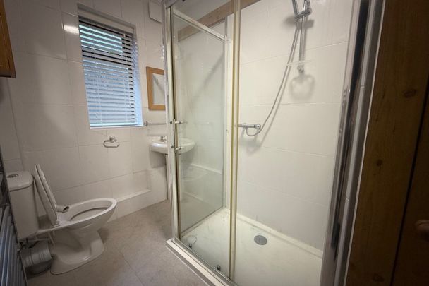 Glebe Street - Photo 1