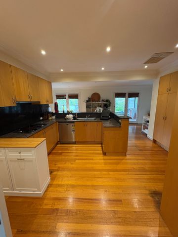 Forest Hill - Photo 2