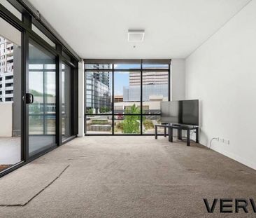 CONTEMPORARY TWO-BEDROOM APARTMENT IN PRIME BELCONNEN LOCATION - Photo 2