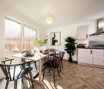 4 bedroom terraced house to rent - Photo 3