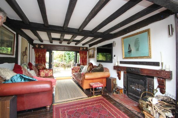 4 bedroom detached house to rent - Photo 1