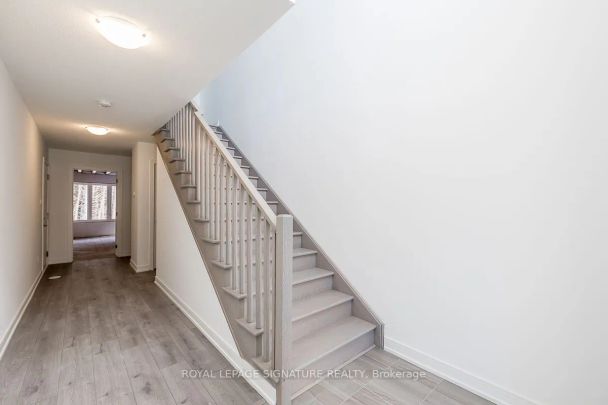 Condo Townhouse For Lease | S9052425 - Photo 1