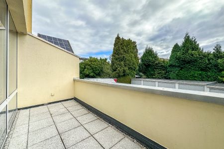 Sanierte Dreizimmerwohnung mit Balkon – perfekt für Singles oder Paare! - Foto 3