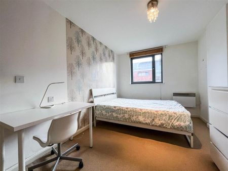 2 bedroom apartment to rent - Photo 5