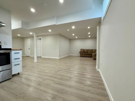 For Lease - 12 Crombie Street, Clarington, Ontario - Photo 3