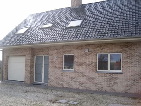 Mooie ruime villa met 4 slaapkamers! - Foto 3