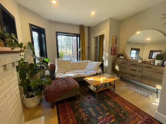 For Lease - 363 Parkside Drive Unit# 1, Toronto, Ontario - Photo 1