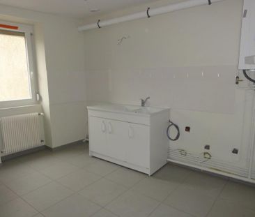 Location Appartement 2 pièces 49m² LE CREUSOT 71200 - Photo 4