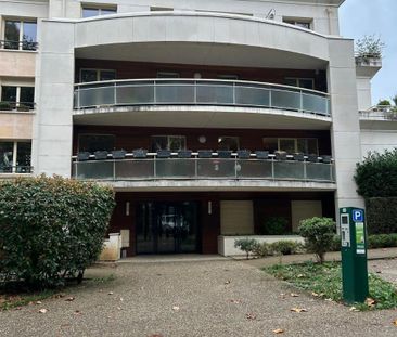 Location Appartement 3 pièces 70m² LE CHESNAY 78150 - Photo 6