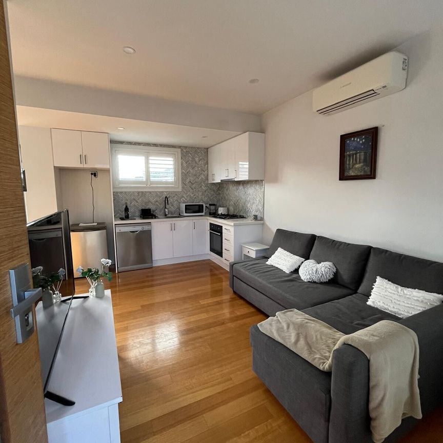 Altona North - Photo 1
