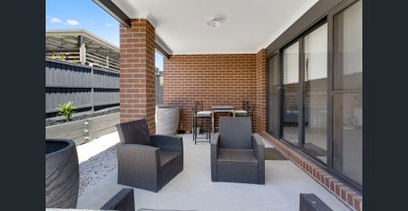 Beautiful home in a peaceful location! - Photo 2