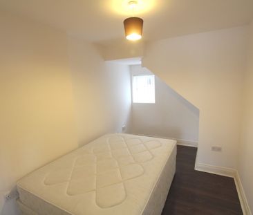 7a The Leazes, NE16 6HR - Photo 5