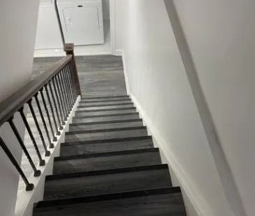 44 HOWLING CRESCENT - Photo 2