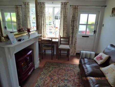 1 bedroom cottage to rent - Photo 2