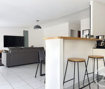Location Appartement 3 pièces 80m² VILLEVEYRAC 34560 - Photo 3