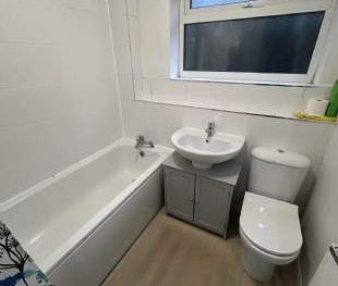 2 bedroom property to rent in Runcorn - Photo 6