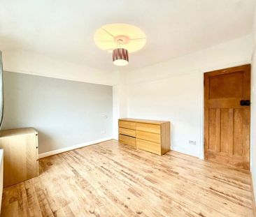 2 bedroom semi-detached house to rent - Photo 5