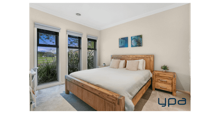 Prestigious Family Home in a Prime Boardwalk Estate Location ! - Photo 3