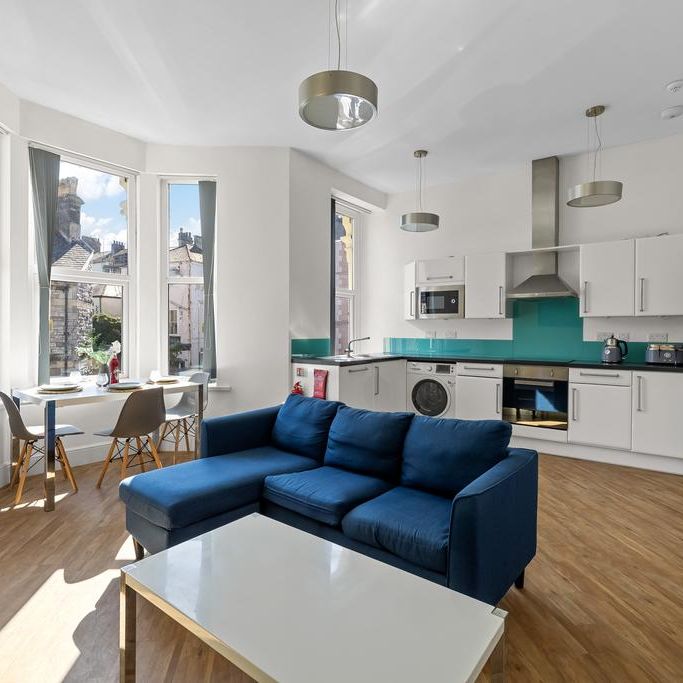 3 bedroom apartment to rent - Photo 1