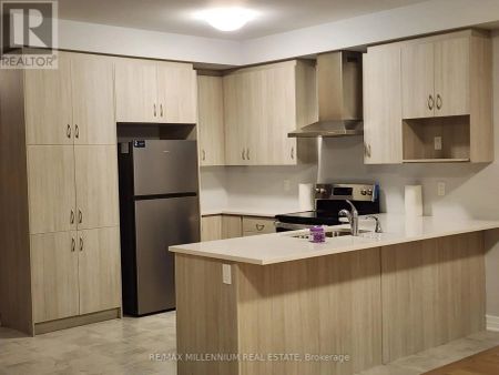 879 DOURO STREET - Photo 3