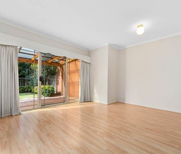 2/22 Talbot Road, Strathmore VIC 3041 - Photo 5