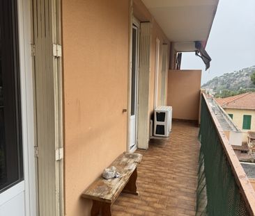 Location Appartement 3 pièces 51m² VILLEFRANCHE SUR MER 06230 - Photo 1