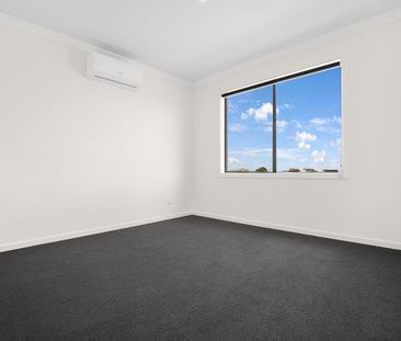 SURE TO IMPRESS! - Photo 1