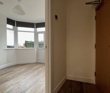 Dove Bank, Uttoxeter - Photo 3