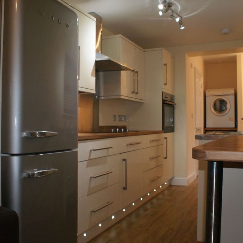 56 Oxford Street - 4 Bed 2 BathLoughborough - Photo 1