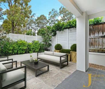 “Spacious And Modern Four Bedroom Home in Private Enclave !!” - Photo 4