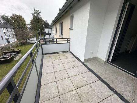 2,5 Zimmer und großer Balkon - Wunderbar! - Foto 3