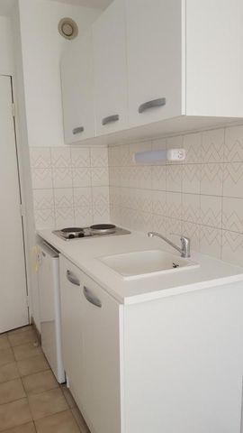 Studio 19.95 m², kitchenette équipée, avec balcon. - Photo 2