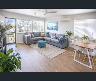 4 Caldwell Street, Caves Beach, NSW 2281 - Photo 3