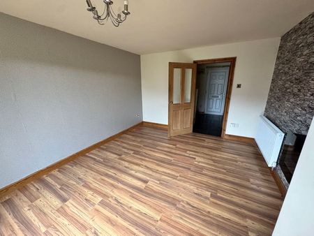 3 bed house to rent in - Photo 2