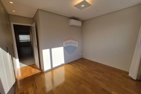 Apartamento locação com 2 dorm (sendo 1 suíte), escritório, sala ampla com cozinha integrada e uma espaçosa varanda - Photo 4