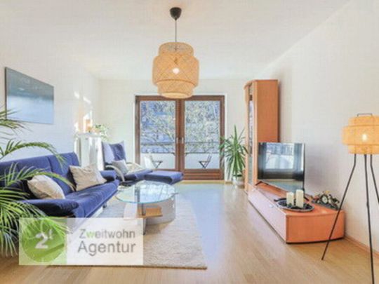 Modern möblierte 3-Zimmer-Wohnung mit Süd-West-Balkon, Düsseldorf-Golzheim, Lützowstr. - Photo 1